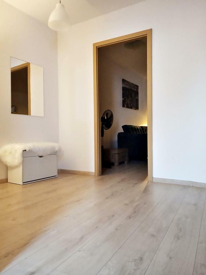 Downtown Studio Διαμέρισμα Ζιελόνα Γκόρα Εξωτερικό φωτογραφία